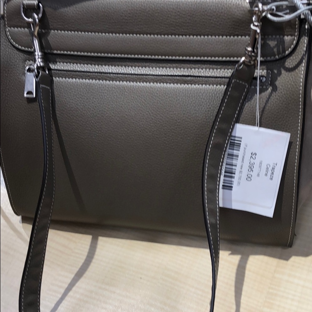 Celine Trapeze two way Bag! - Picture 3 of 8